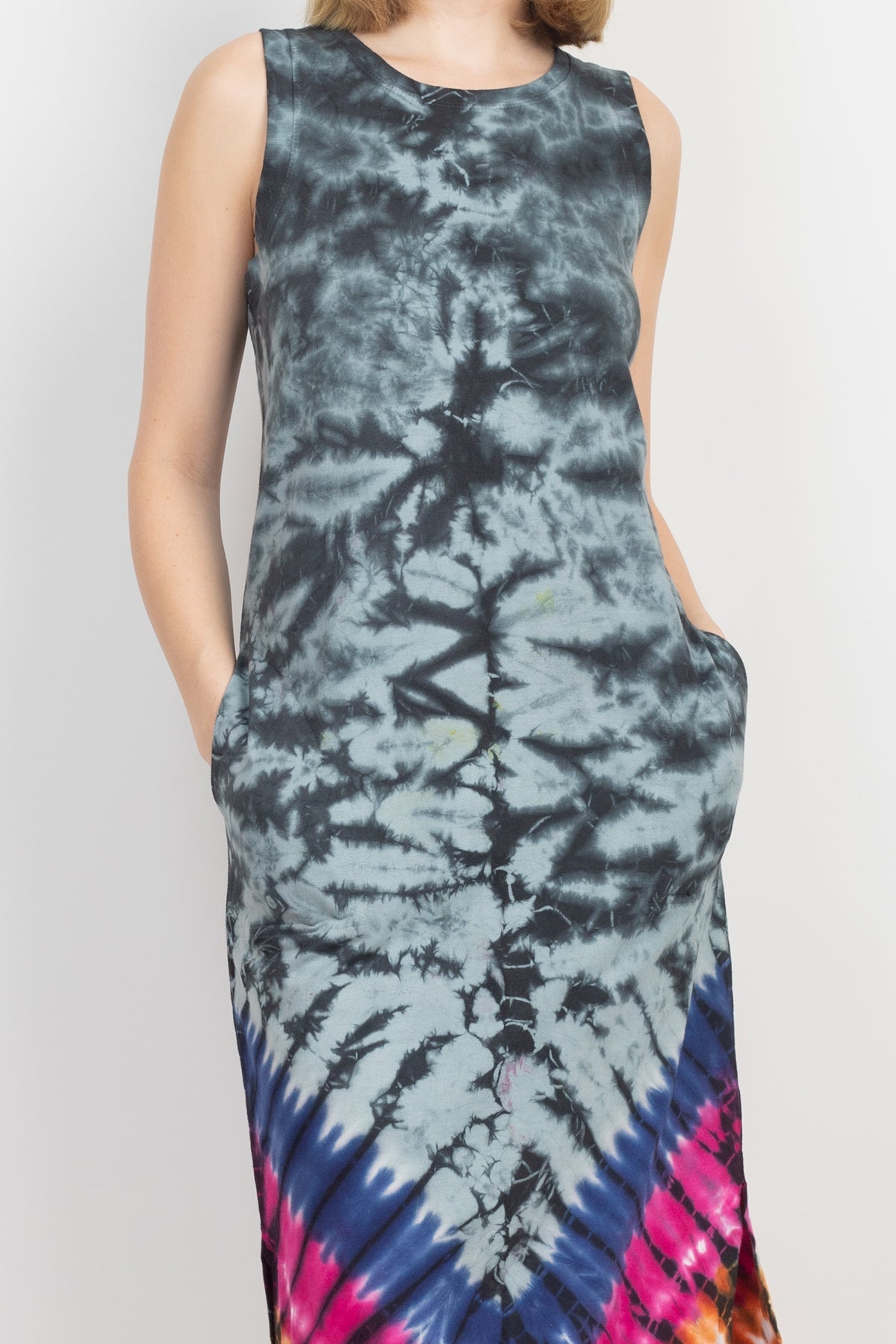 Sleeveless Tie-dye Midi Dress