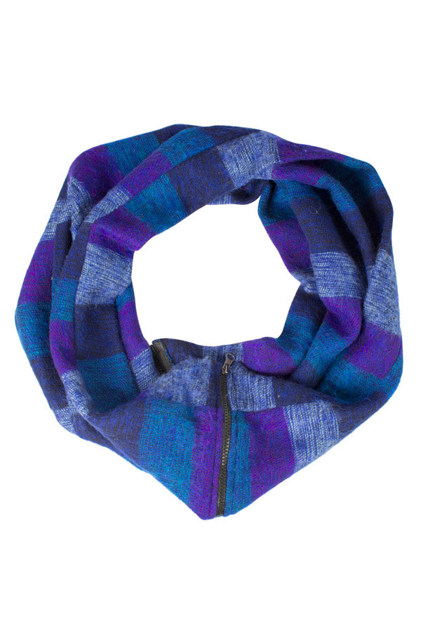 Warm tri stiped infinity scarf with Zipper